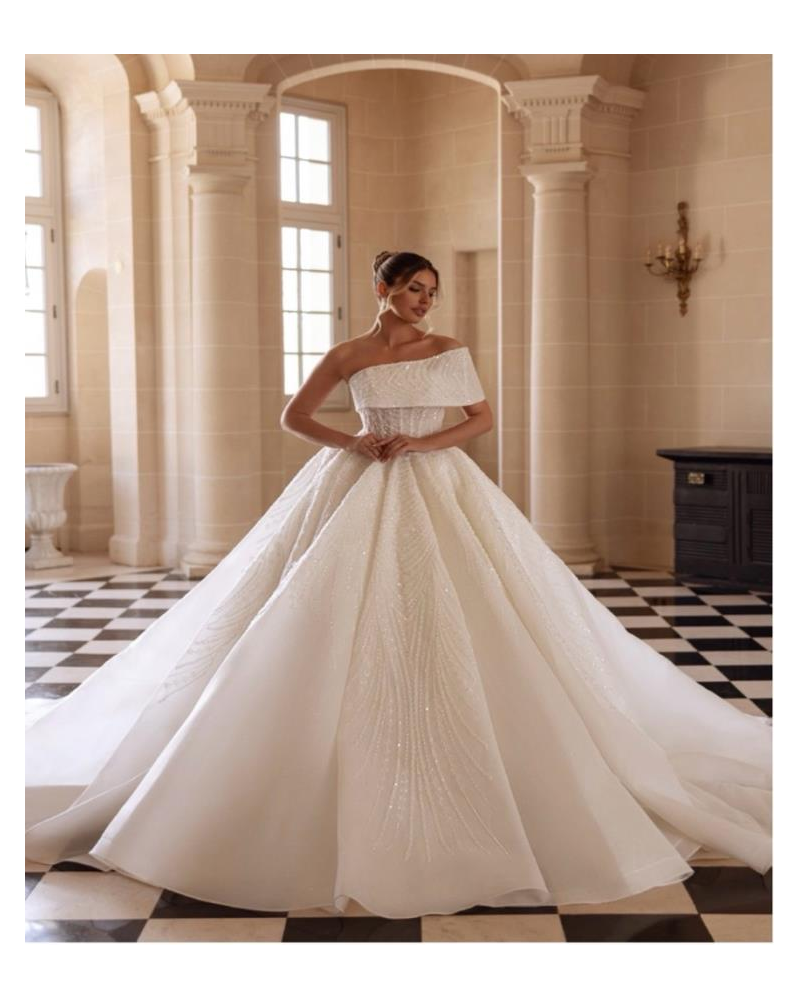 Robe Avery